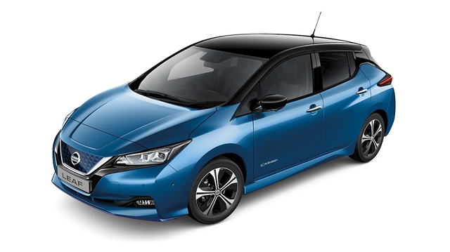 Nissan Leaf, цвет синий